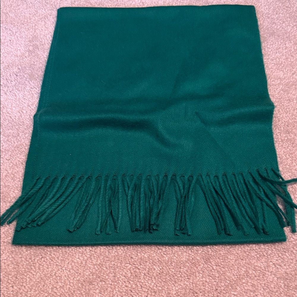 Elegant Green Scarf